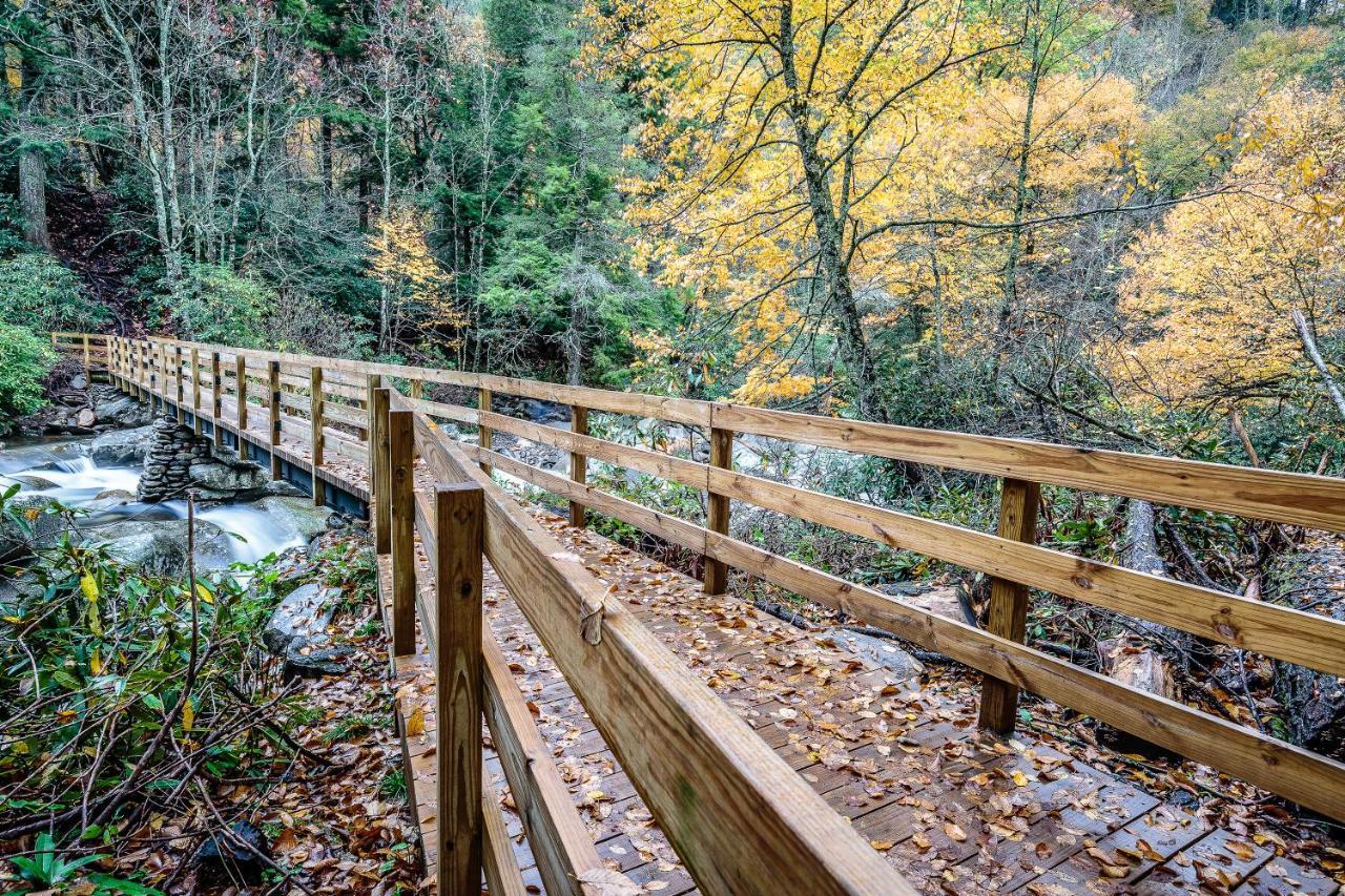 Cabin Of Dreams, 3 Bedroom Water View, Wifi, Hot Tub, Pool Table, Sleep 8 Sevierville Εξωτερικό φωτογραφία